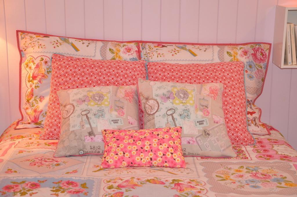La Maison De Rose Bed and Breakfast Brossac Kamer foto