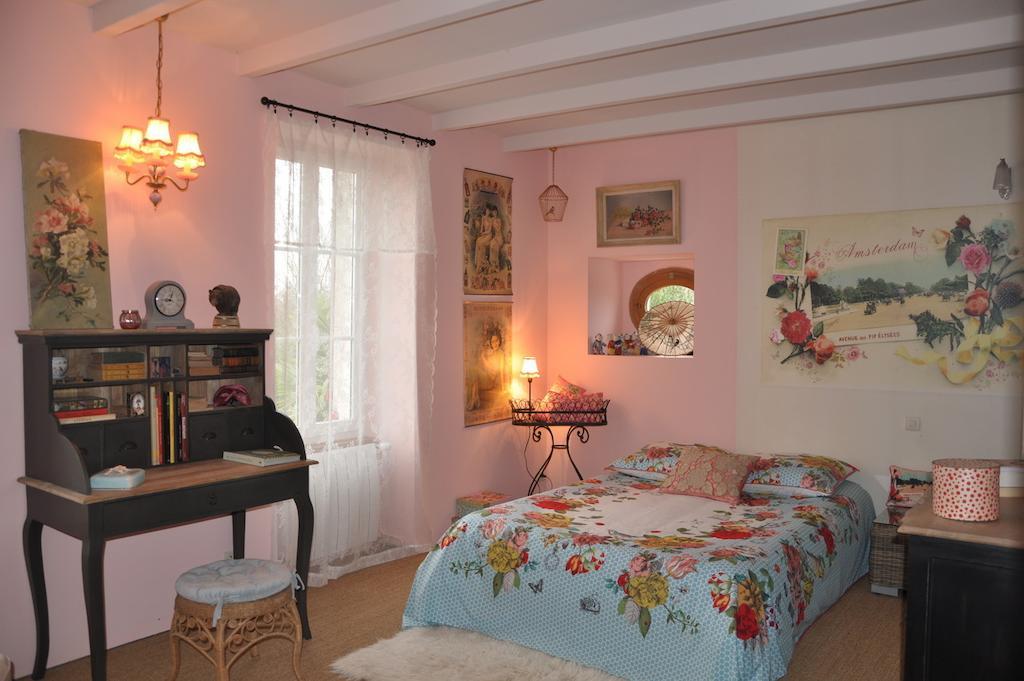 La Maison De Rose Bed and Breakfast Brossac Kamer foto